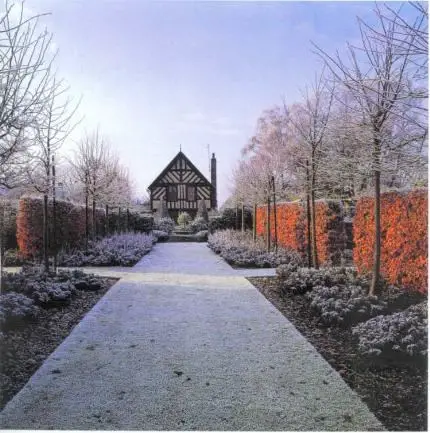 Wollerton Old Hall Garden
