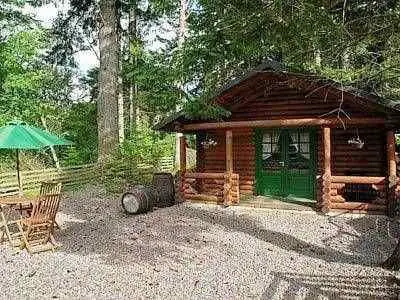 Everwood Log Cabin