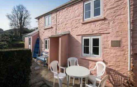 Pink Cottage 82909