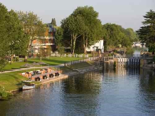 The Runnymede-On-Thames