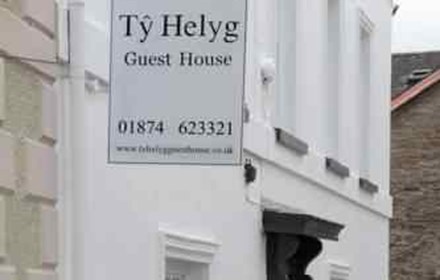 Ty Helyg Guest House